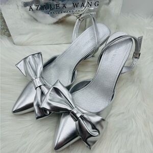 AZALEA WANG ROCHELLA SILVER BOW PUMP